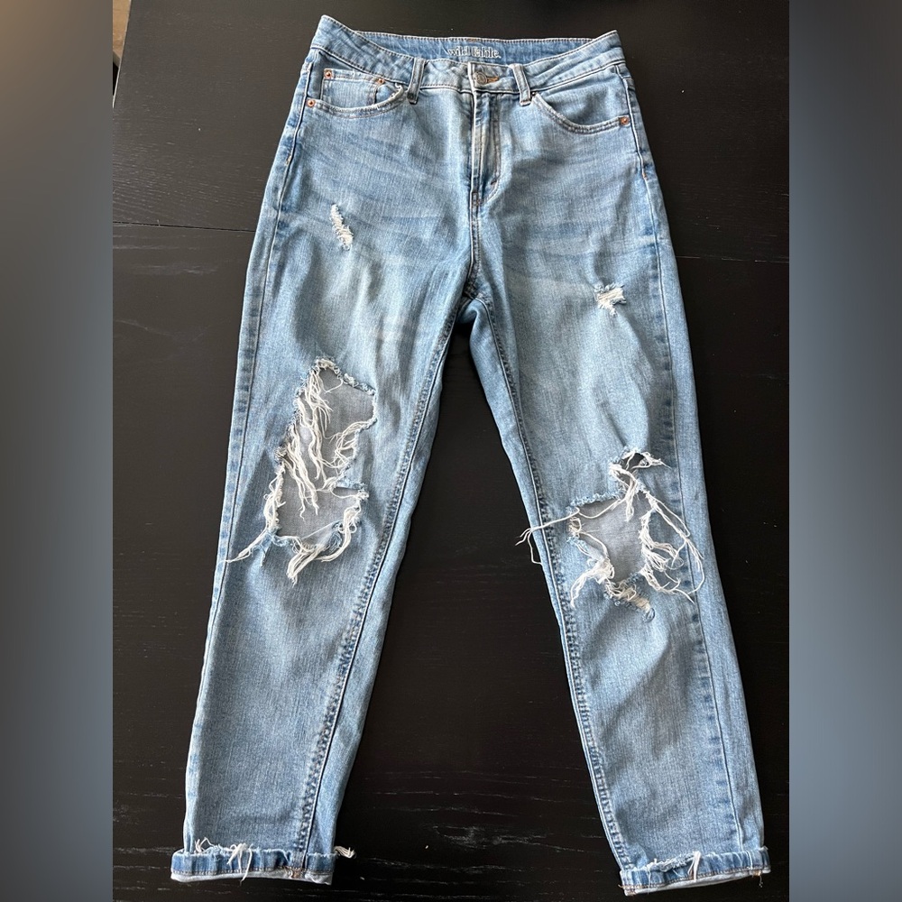 RIPPED BAGGY MOM JEANS